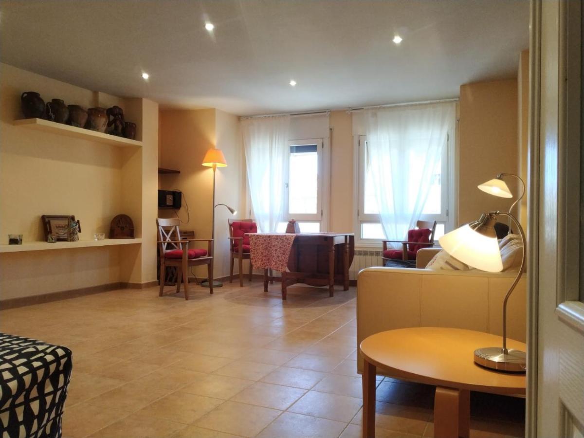 Apartamento Entrerios Barbastro Dış mekan fotoğraf